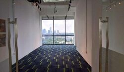 Woods Square (D25), Office #537928601